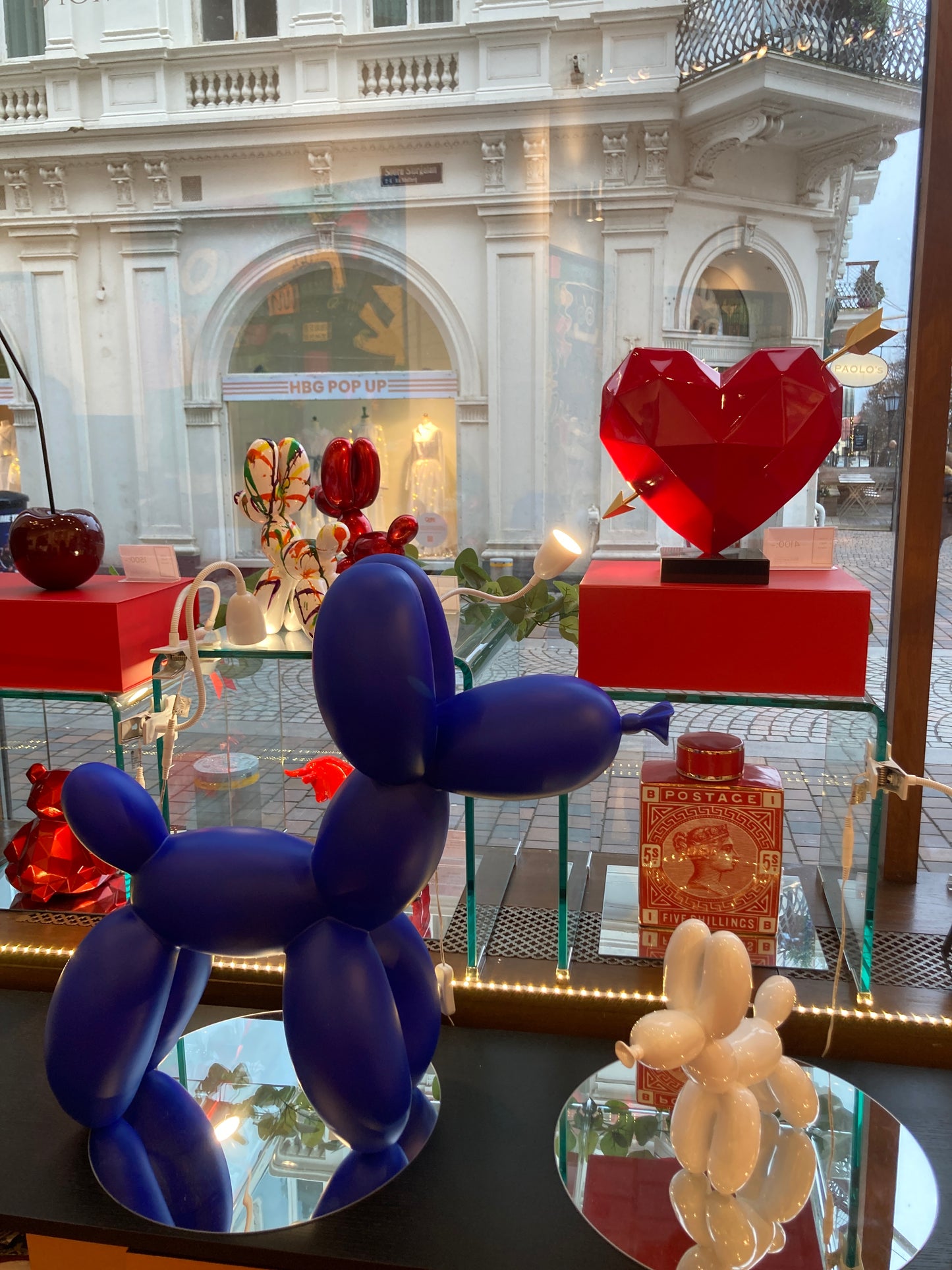 Ballonghund (XL) - Hartsskulptur - Grön