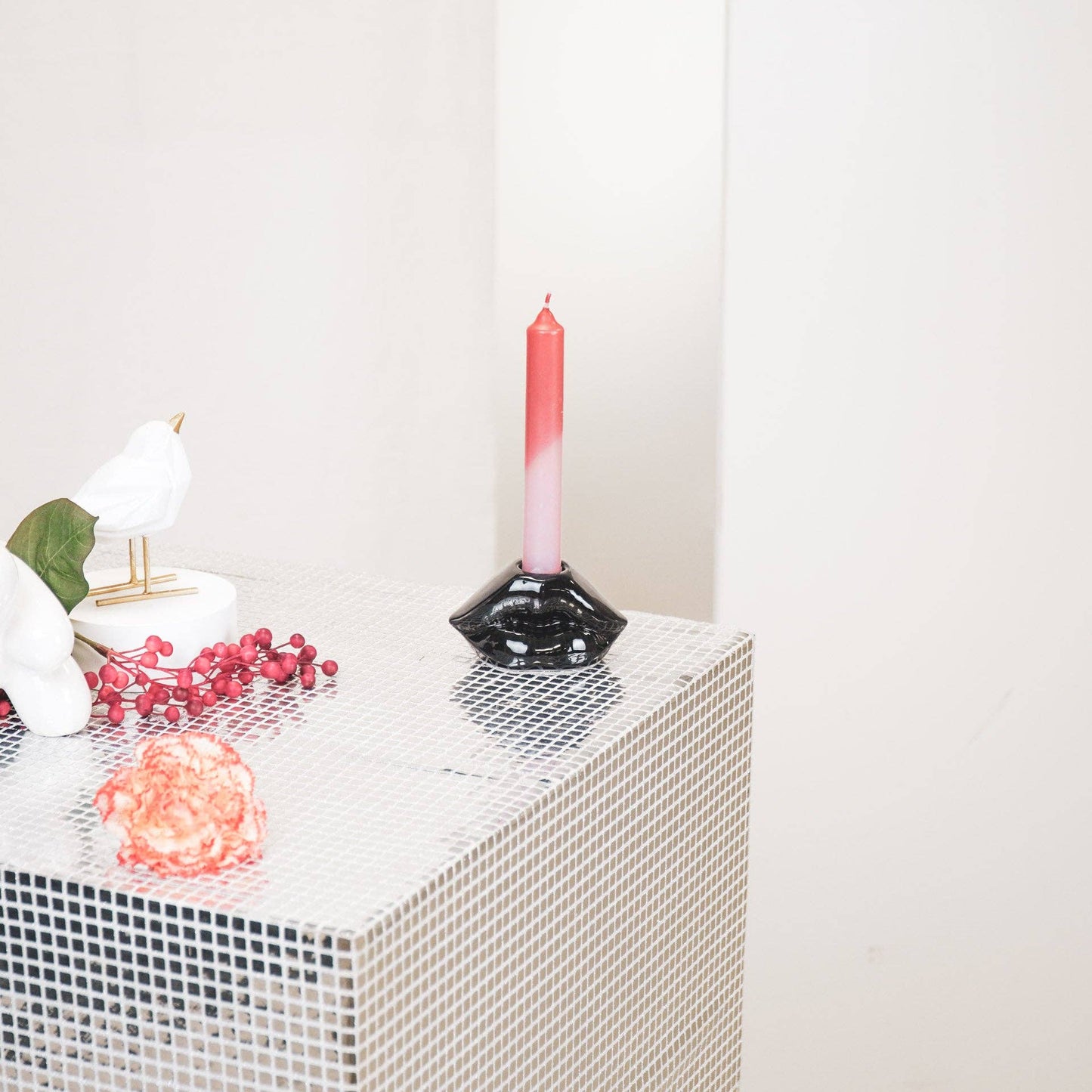 Lip-shaped Candlestick - Black
