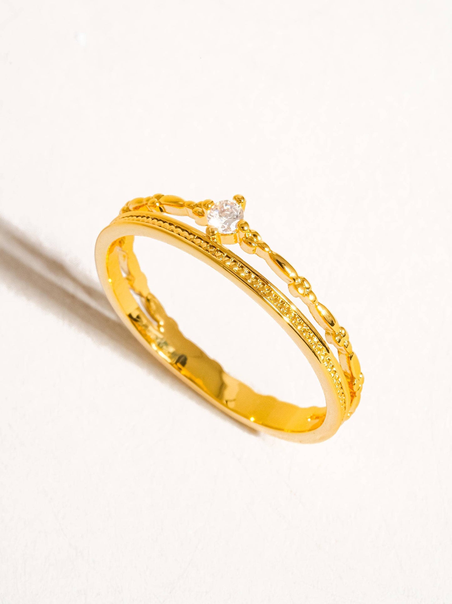 Victoria - 18K Guldpläterad Ring Med Kubisk Zirkonia – Elegant Design