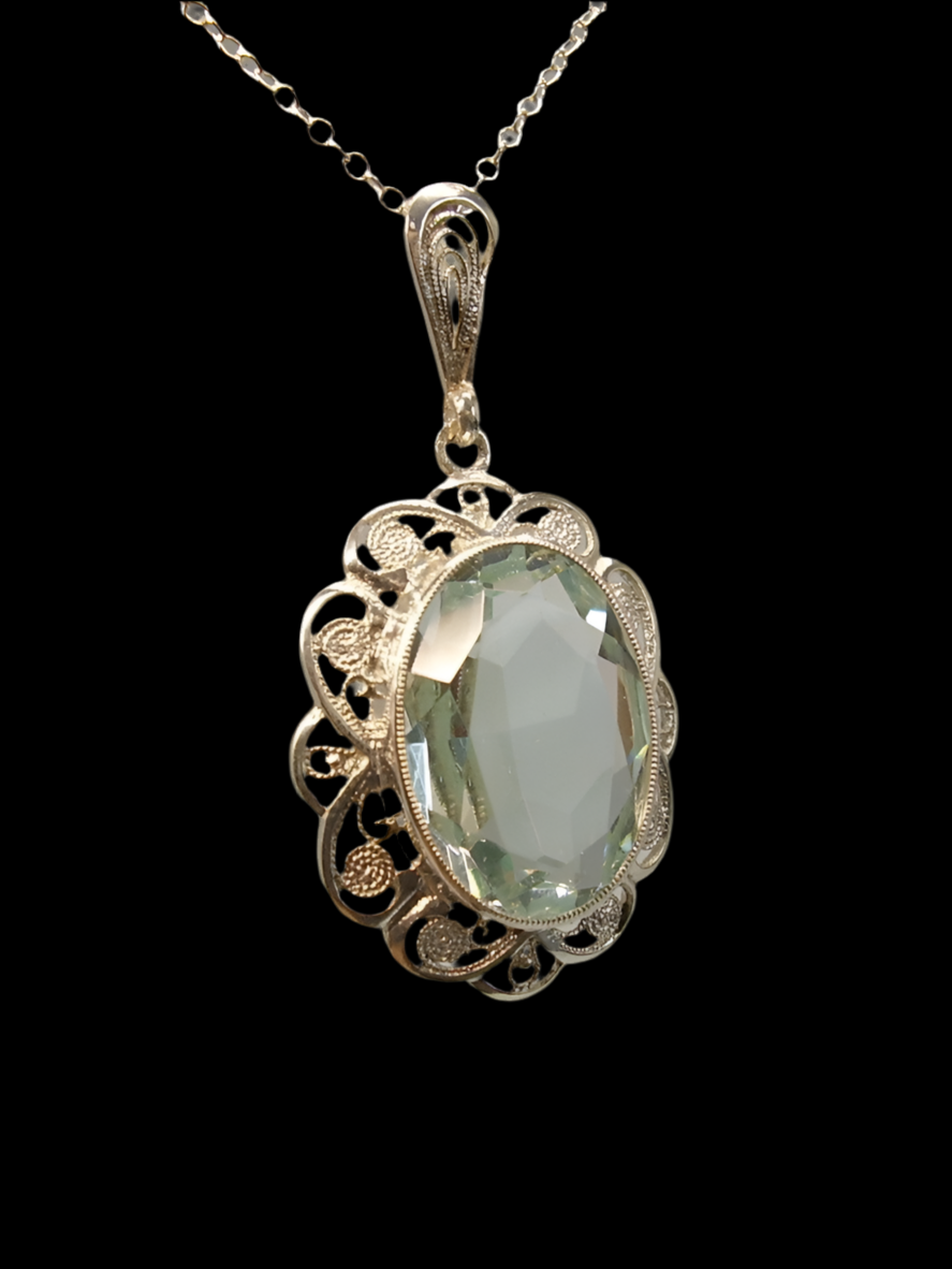 Elegant Vintage Pendant in Silver with Aquamarine Spinel