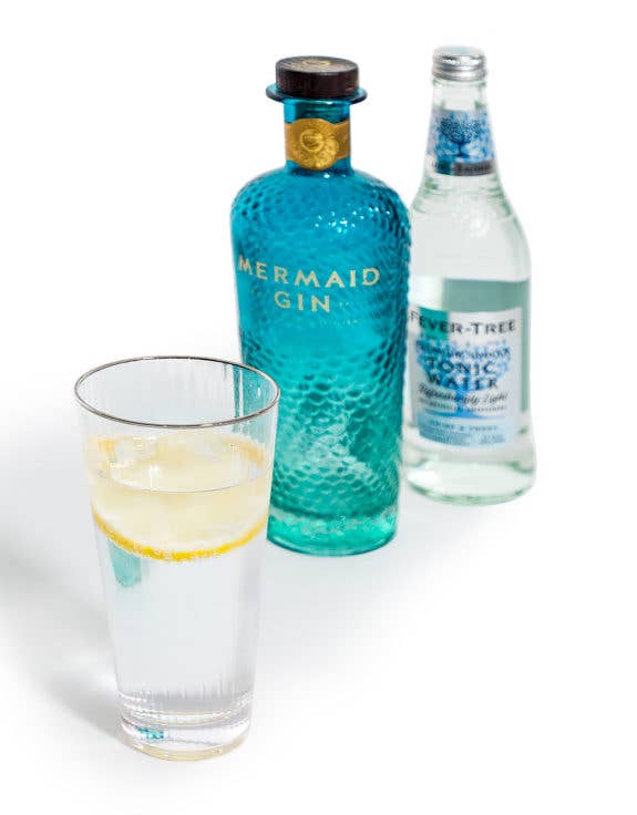 Elegant set med 6 traditionella Highball-glas med silverkant