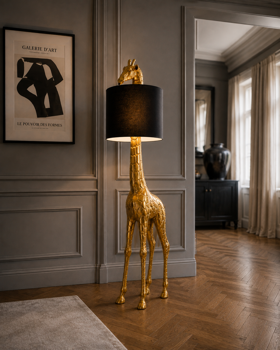 Giraff Golvlampa i Antikguld med Svart Lampskärm
