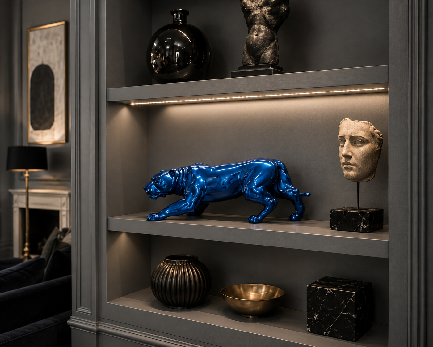 Panter Metallic Ljusblå (M) – Handmålad och Numrerad Skulptur med Certifikat | Limited Edition