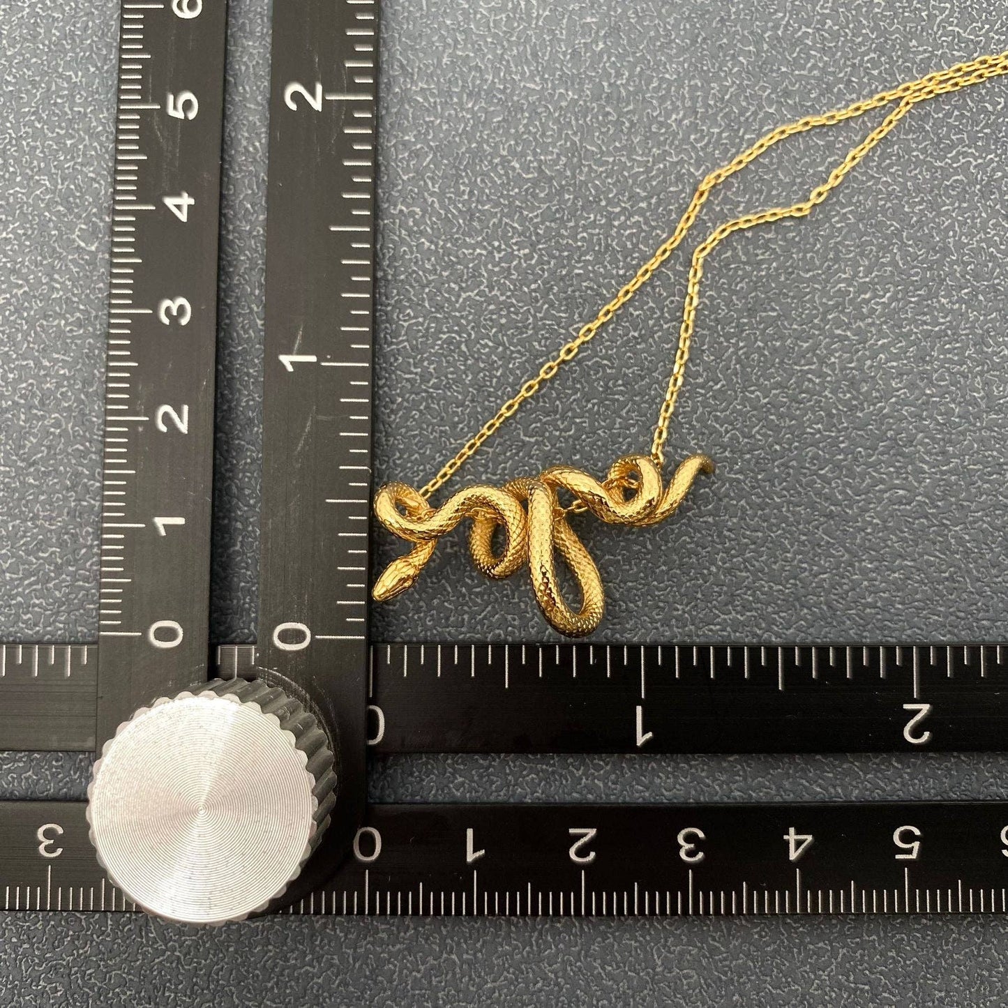 Halsband med Orm - 18K Guldpläterad