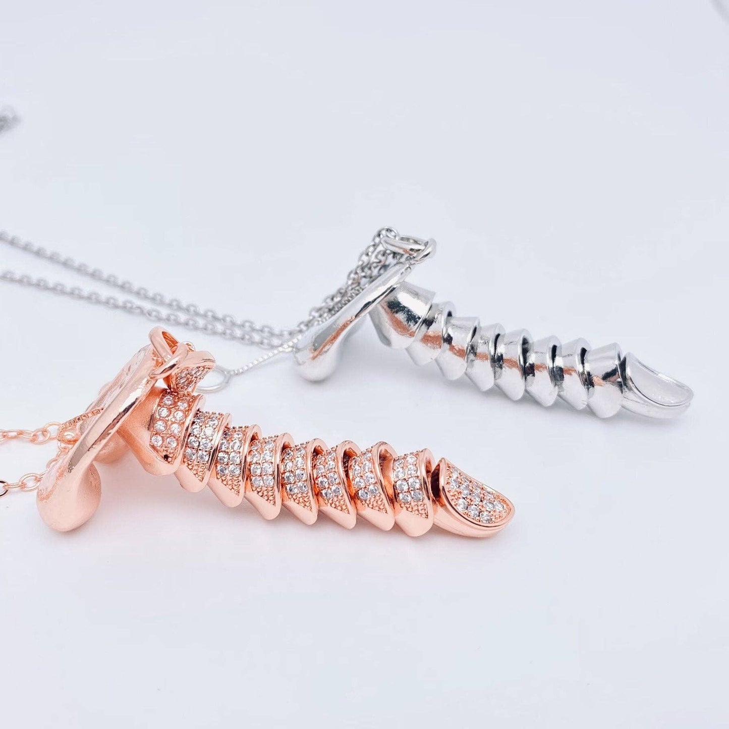 Roséguld med Strass- Halsband med Manlig Symbol