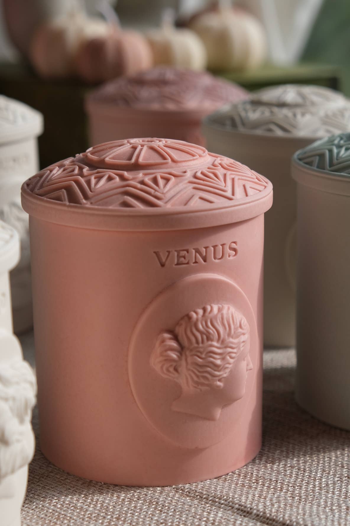 Venus candle in Handmade Jar with Scent from Grasse: Cherry blossom