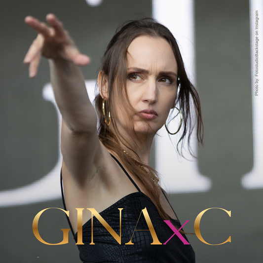 GINAxC - Free Signed Promocard - "GINAxC Live"