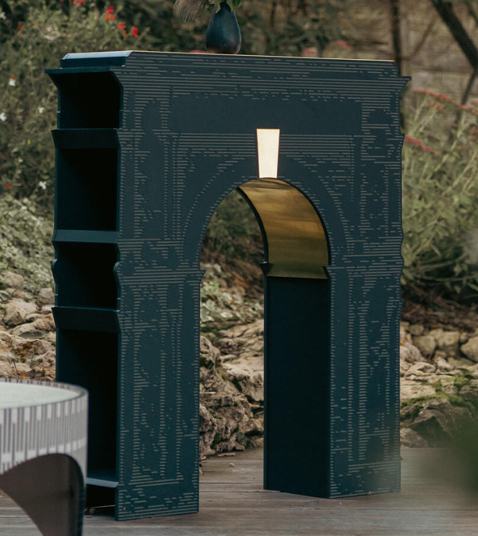 Triomphe Konsolbord I Svart Och Mässing – Design Julien Gorrias