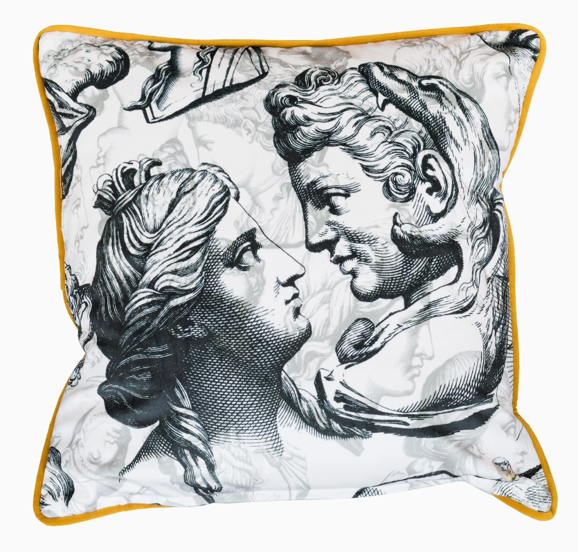 Dekorativ Prydnadskudde Med Antikt Motiv – 50 × 50 Cm