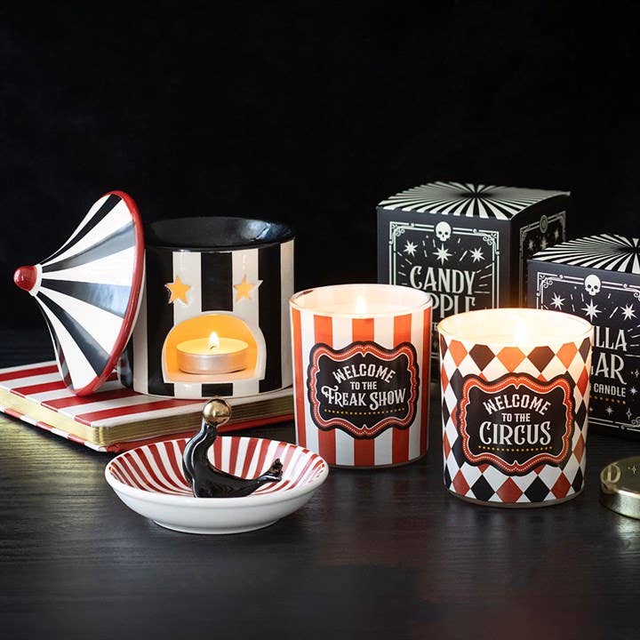 Mystic Circus Doftljus Med Vanilj och Socker – Gotisk Cirkusdesign