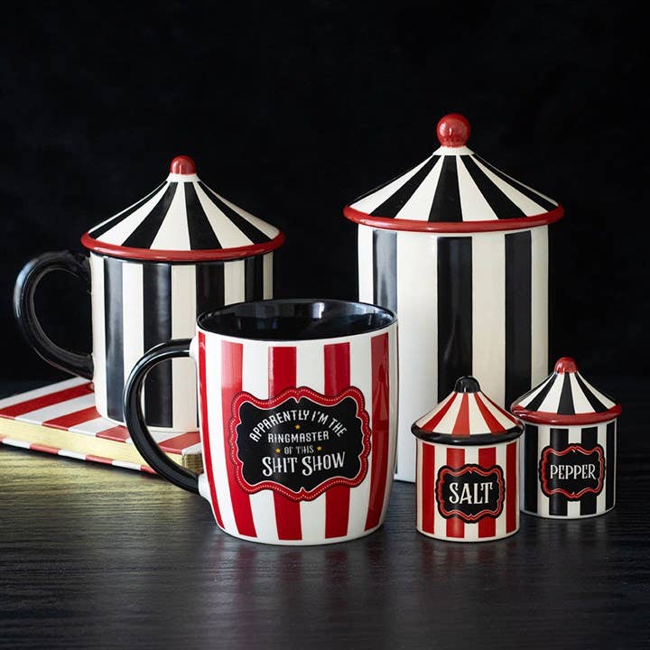 Salt- och Pepparkar Som Randiga Cirkustält – Set om 2